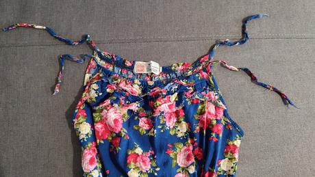 Kvetinový overal, 110