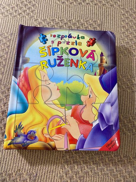Krásne leporelo šípková ruženka rozprávka s puzzle,
