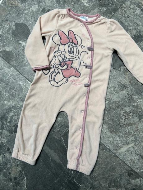 Overal / pyžamo, disney,80