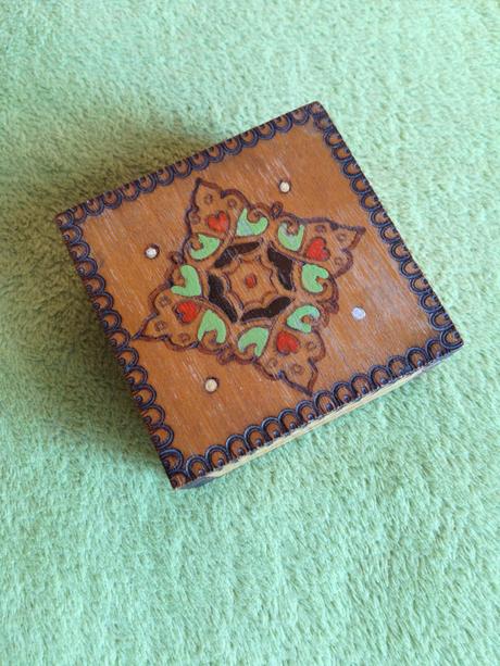 Retro drevená dózička, 