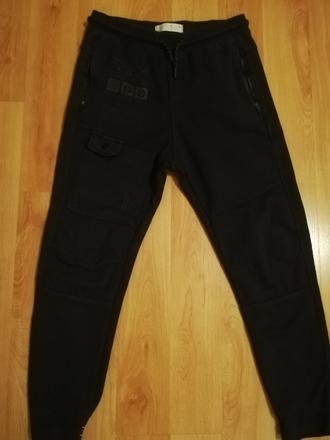 Športové teplaky, zara,140