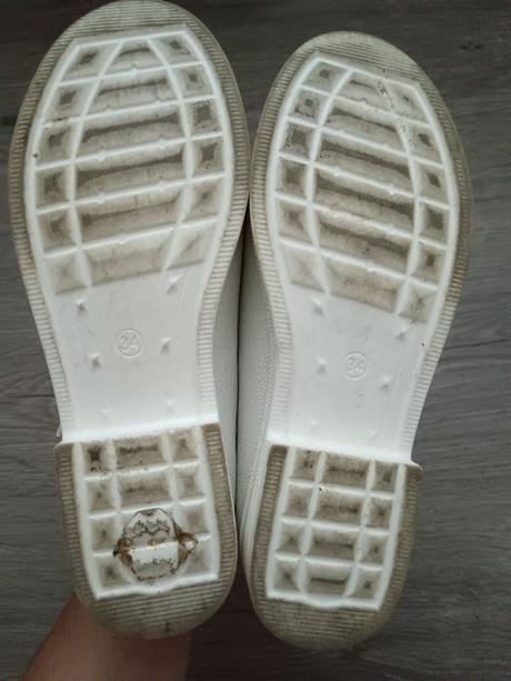 Topánky pre slečnu, 34