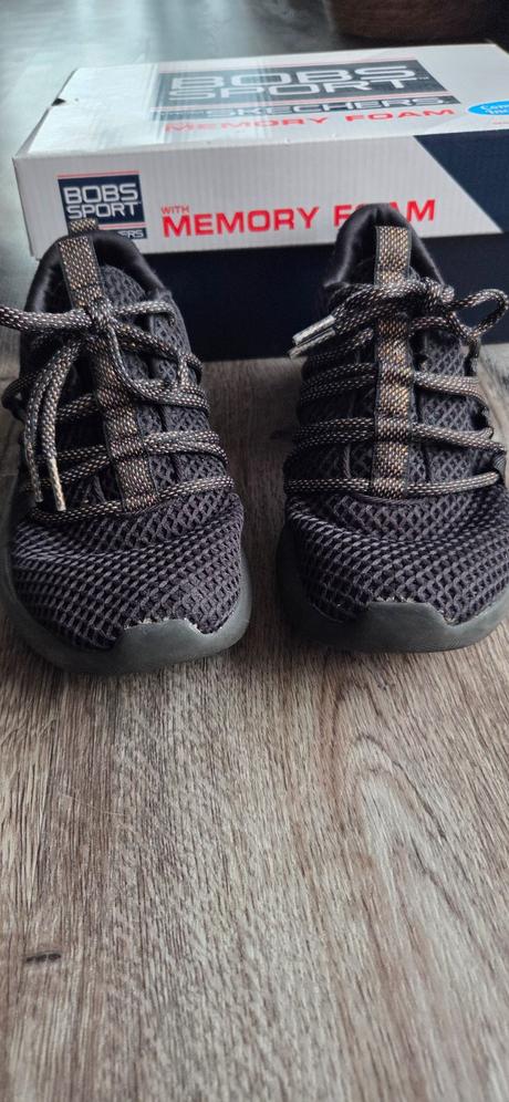 Tenisky, skechers,37