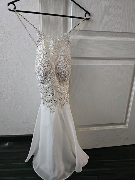 Biele spoločenské šaty, s