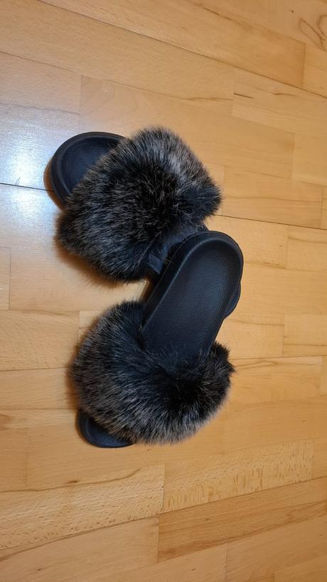 Kozusinove slapky, 40