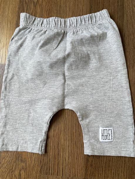 Kratase, little people,86