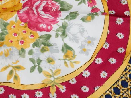 Kvalitná elegantná šatka, l