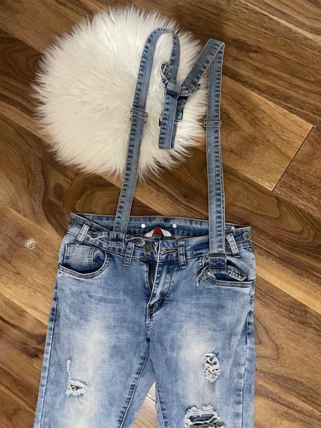 Dámske rifle s trákmi, 28