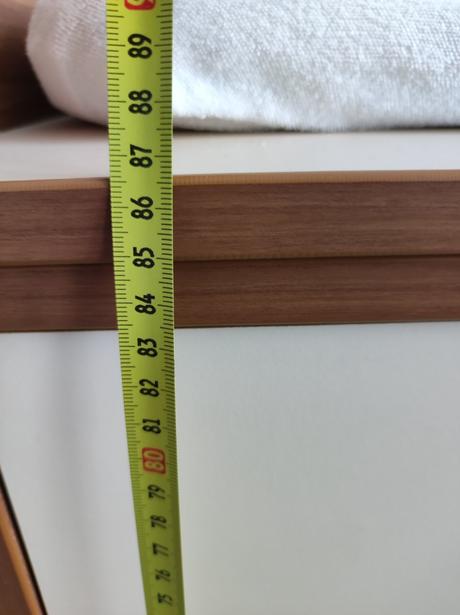 Komoda/prebaľovaci pult, 