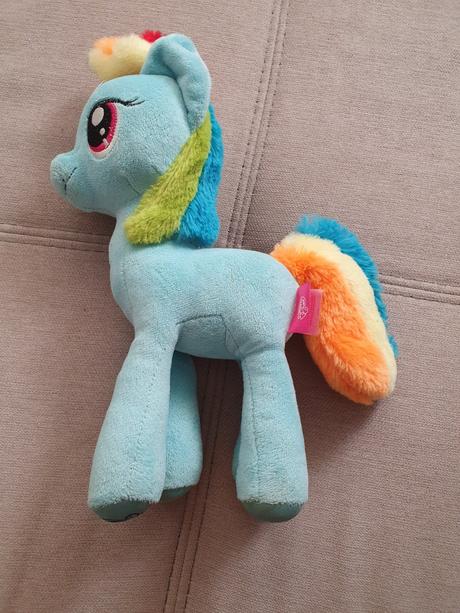 Predám plyšového koníka, 