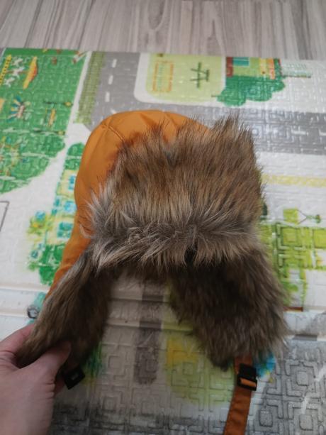 Ušianka, reserved,92