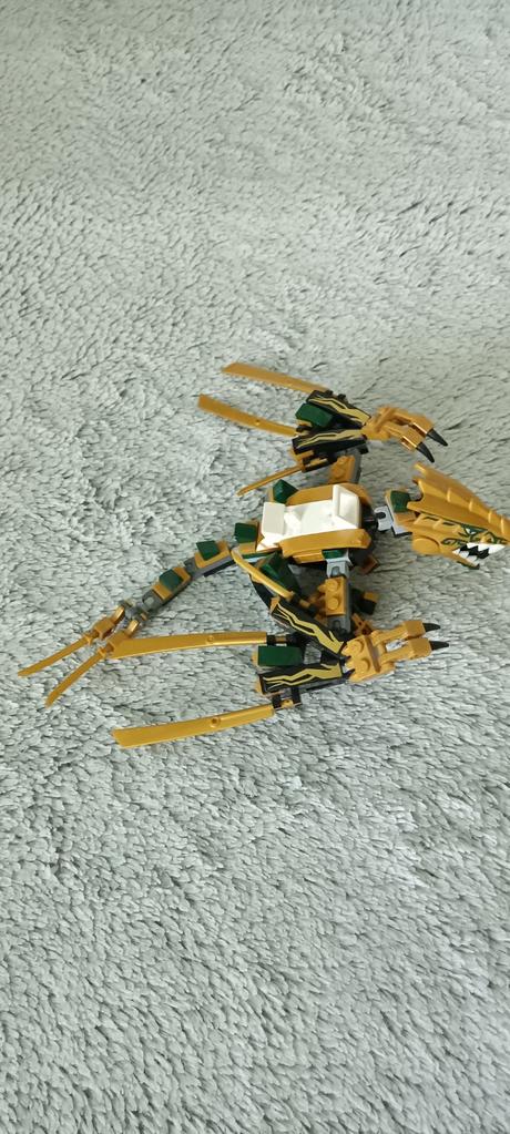 Lego drak,