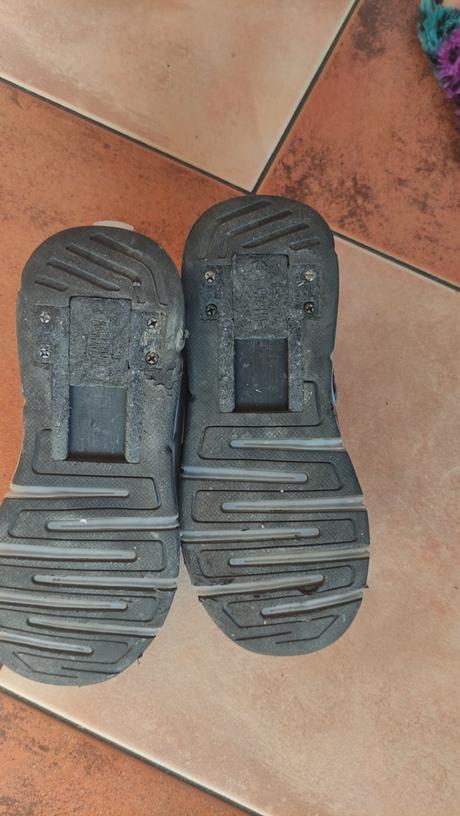 Kolieskové topánky,