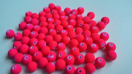 Korálka neonovo ružová 8 mm, 