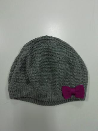 Sivá čiapka baretka, 86