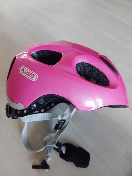 Prilba cyklisticka abus, s