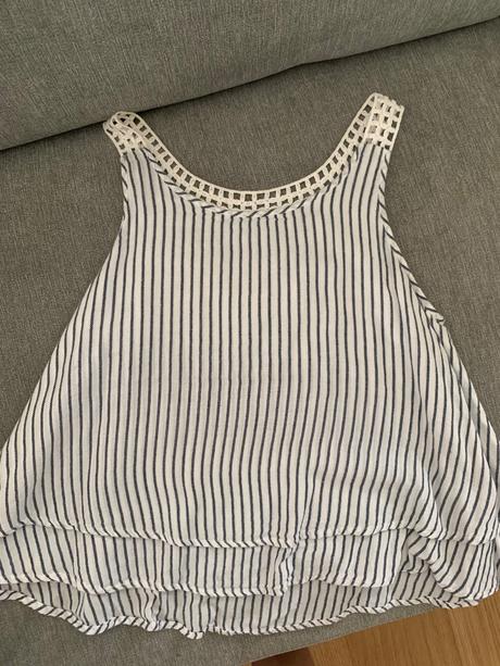 Pasikave tielko značky stradivarius velk.s, stradivarius,s