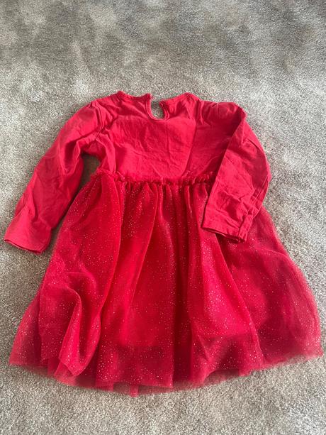 Vianočné šaty, 92