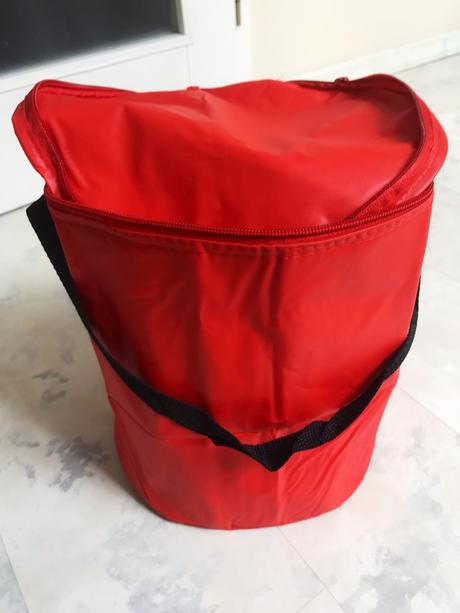 Priestranná termotaška, 