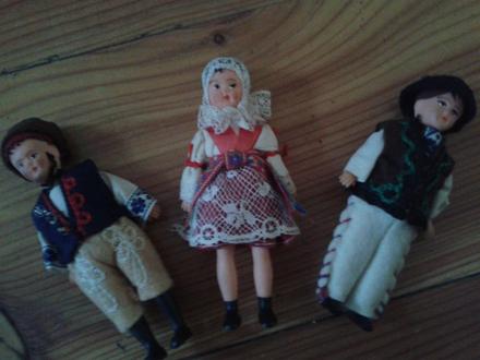 Retro krojo babiky spolu 30 eur,