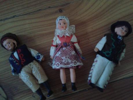 Retro krojo babiky spolu 30 eur,