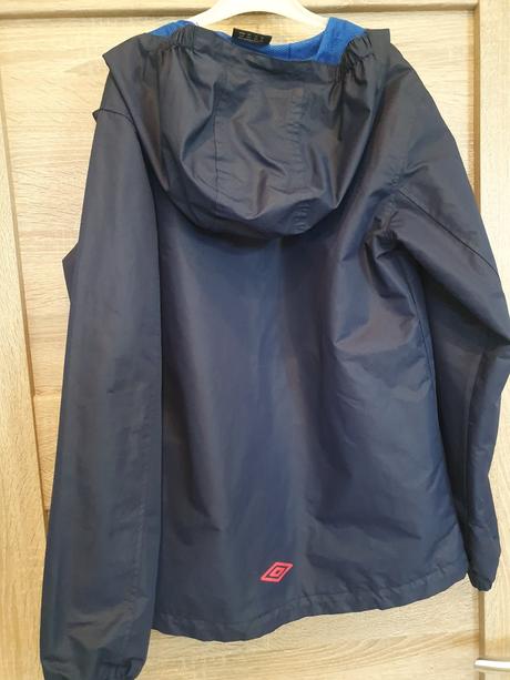 Tenká vetrovka, umbro,152