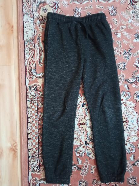 Hrubé tepláky, f&f,134