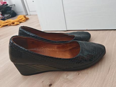 Kožené topánky 38 na klinovom opatku, 38