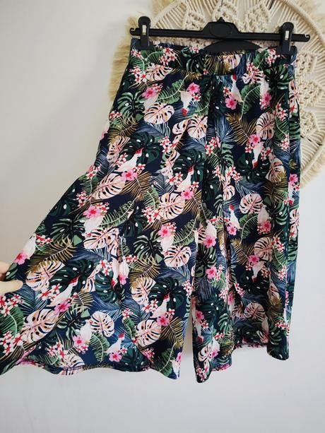 Letné cullotky s veľkými rozparkami, m