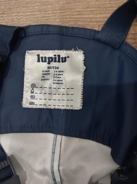 Nohavice do dažďa, lupilu,104