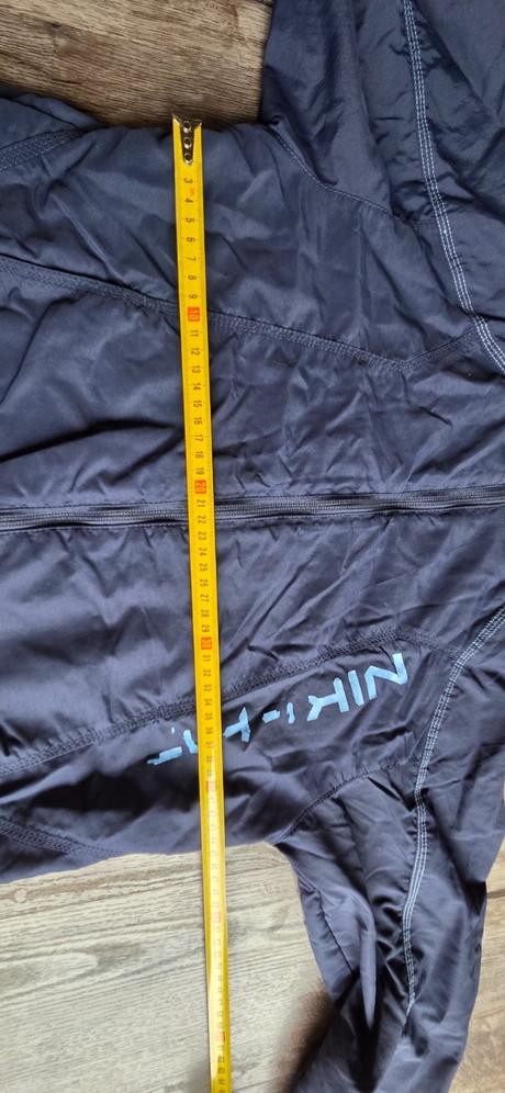 Sustakova bunda nike +1 gratis, nike,140