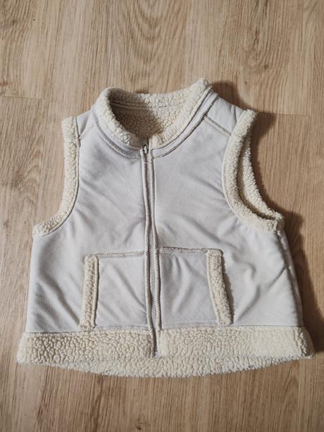 Vesta s kozusinkou, marks & spencer,92