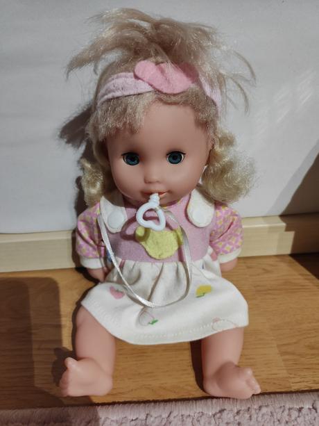 Bábika s dudlíkom, 