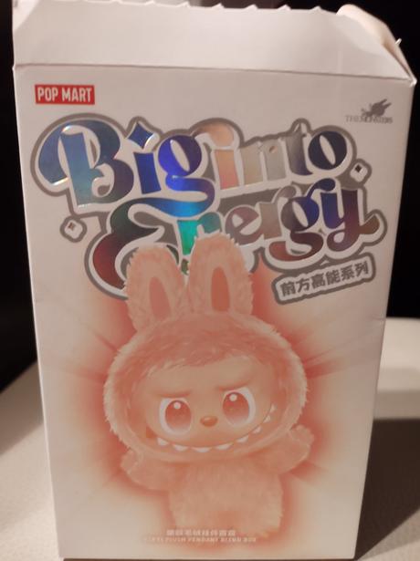 Lafufu, big into energi happiness, 