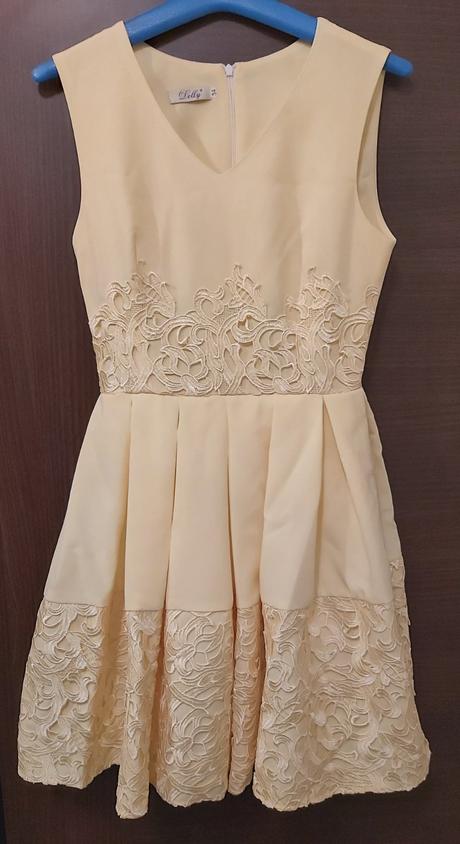 Spolocenske saty, 34