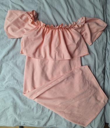 Boohoo šaty v lososvej farbe, 38
