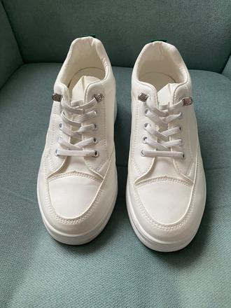 Biele tenisky,37 a 38, 37