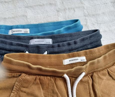 3xkreťasy reserved veľ.134, reserved,134