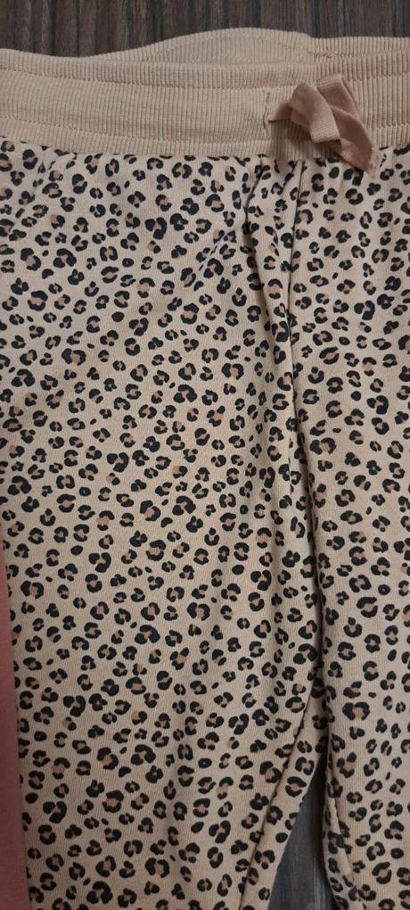 2x tepláky, h&m,122