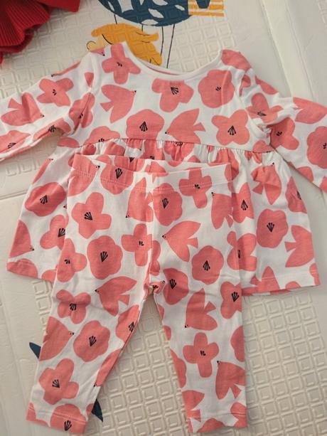 Dievčenské komplety, 56