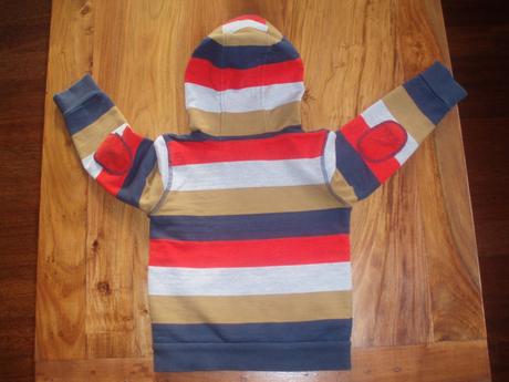 Veselá mikinka, topolino,110