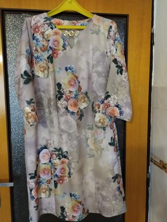 Sviatočné šaty, 46