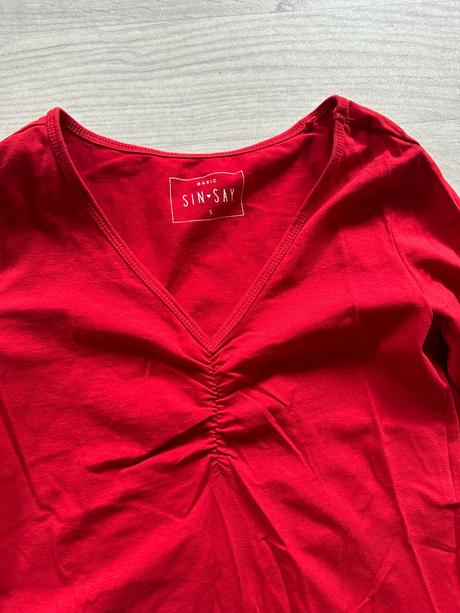 Červene triko, sinsay,s