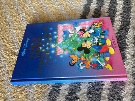 Veselé vánoce s myšákem mickeym walt disney (1992), 