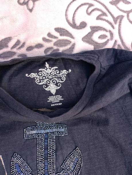 Tommy hilfiger tmavomodré tričko, tommy hilfiger,xs