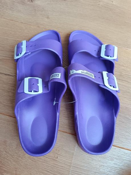 Fialove slapky 43, 43