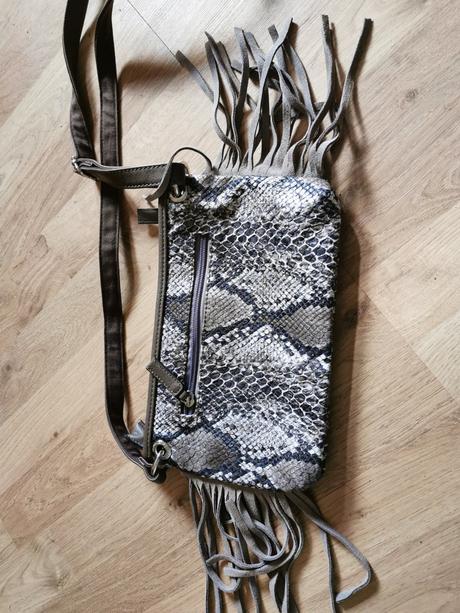 Kabelka, david jones