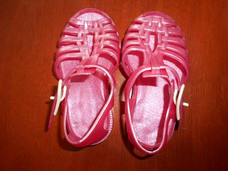 Potreby pre šport ,sandálky do vody, 21