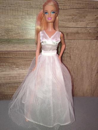 Barbie nevesta, 