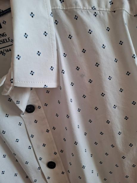 Peknučká košeľa, 158